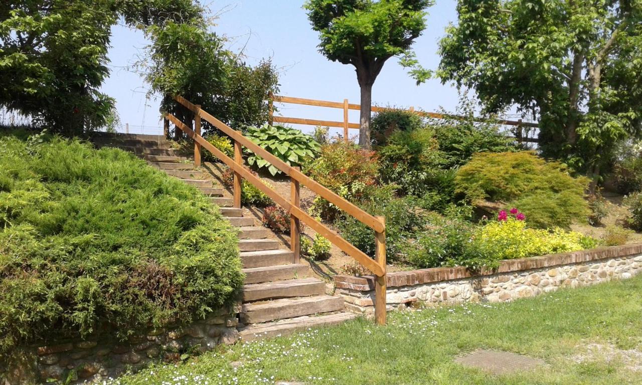 Cascina Stralla Farigliano Buitenkant foto