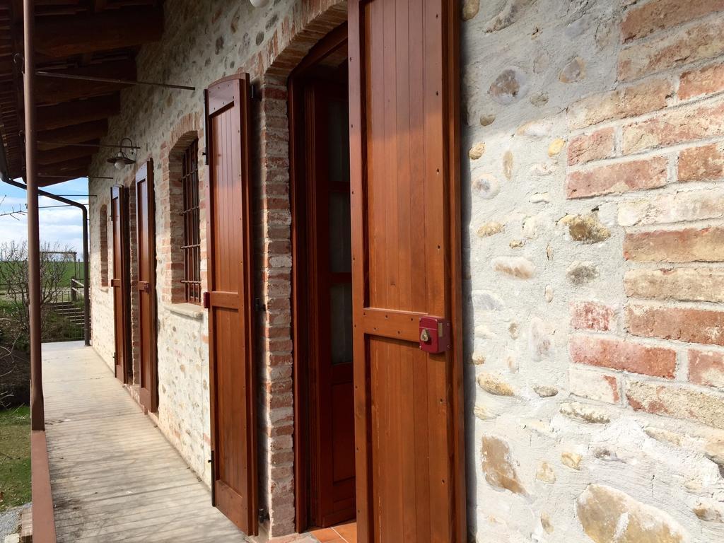 Cascina Stralla Farigliano Buitenkant foto